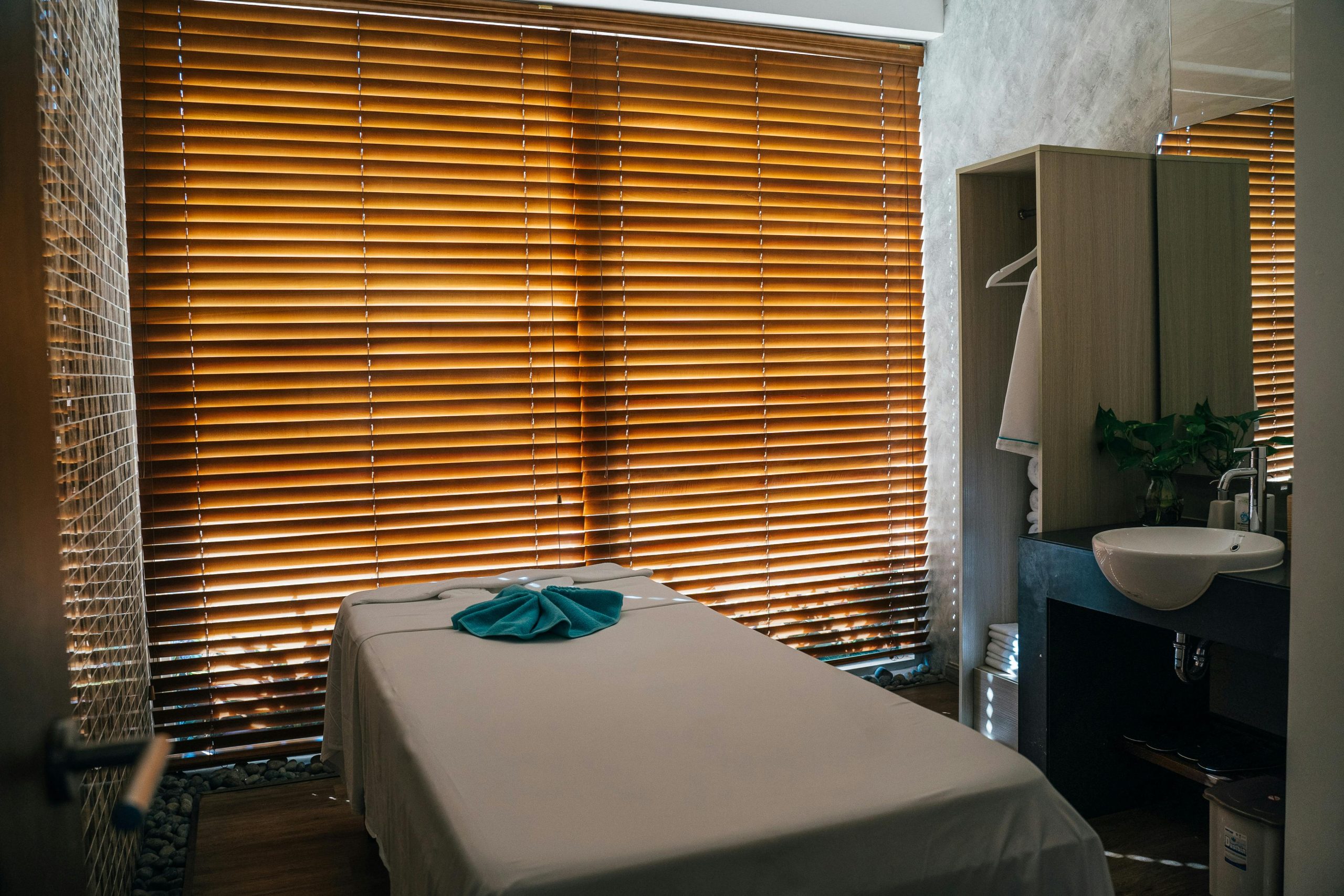 Ambiente seguro e higiênico para massagem tântrica em Belo Horizonte, com foco na ética profissional